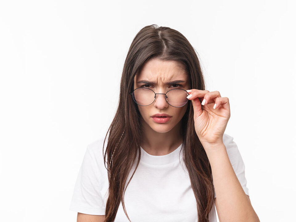 Why Over-the-Counter Readers May Harm Your Eyes cuadrado